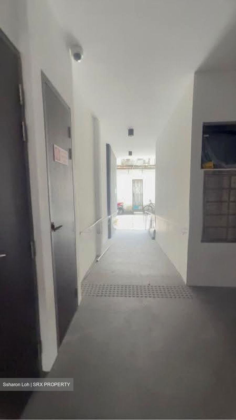 Serangoon Road (D8), Shop House #624601271